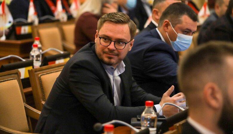 Роман Сеник