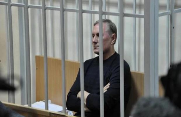 Александр Ефремов