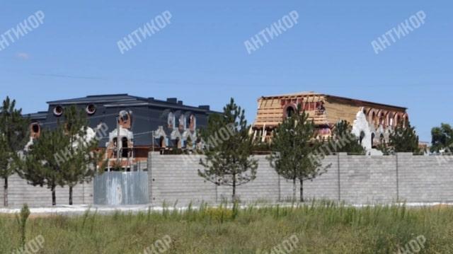 Братья Владлен и Геннадий Гирины отмыли €75 млн: расследование Интерпола и связи с «ЛДНР»